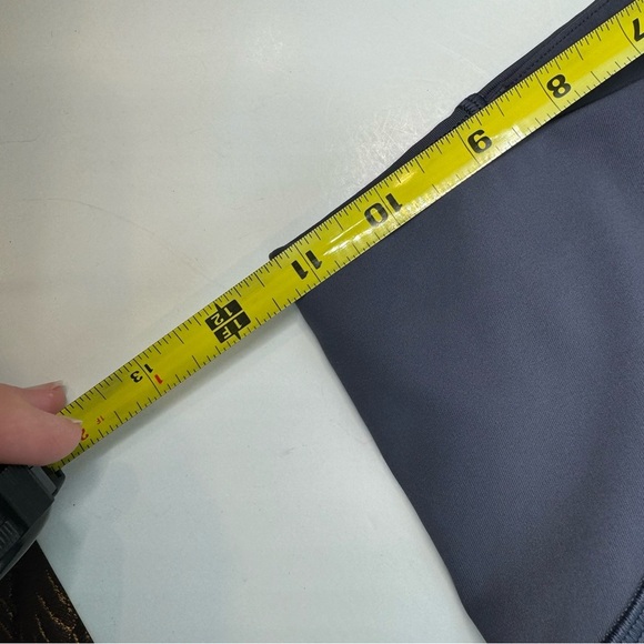 Lululemon Train Times 7/8 Pant *25" Gravity size 4 - Picture 16 of 17